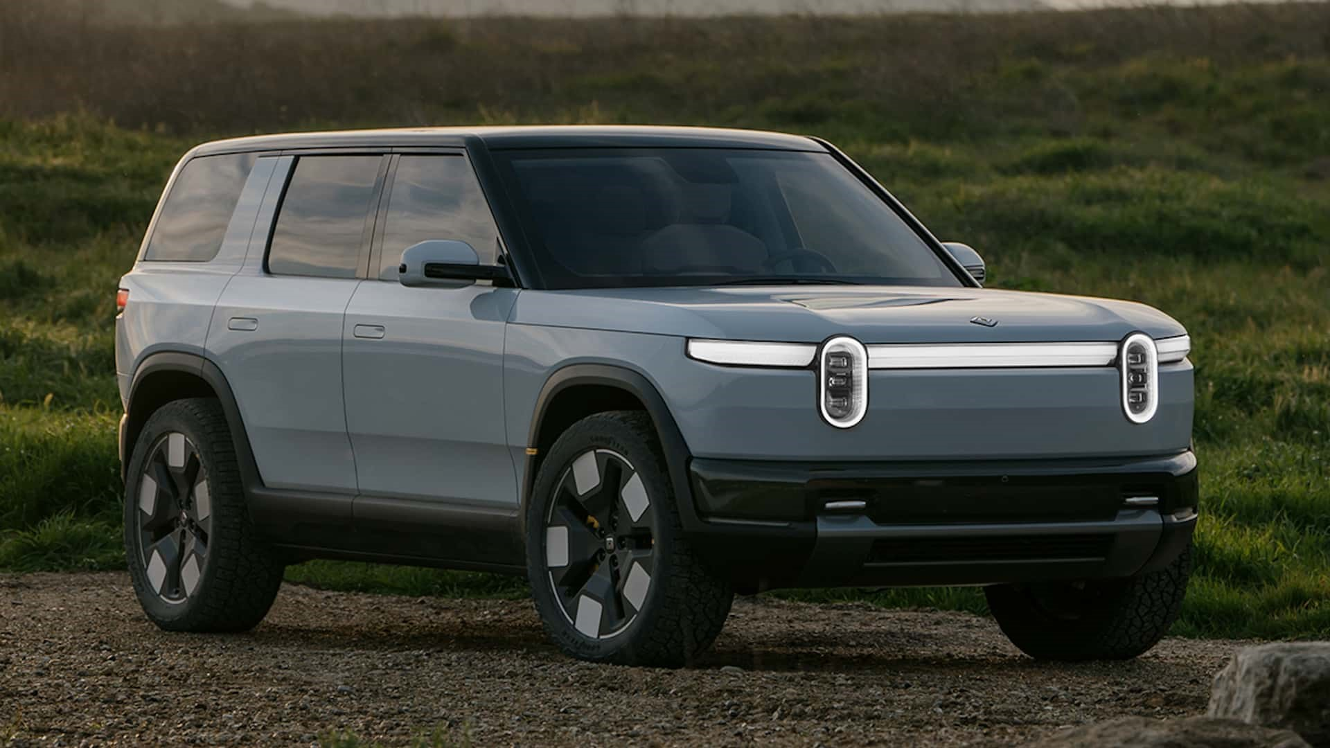 Rivian2024财年Q2营收达11.58亿美元，净亏损增至14.57亿美元同比上升21.92%