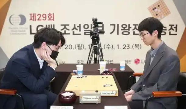 退赛后，柯洁将简介改为世界围棋九冠王