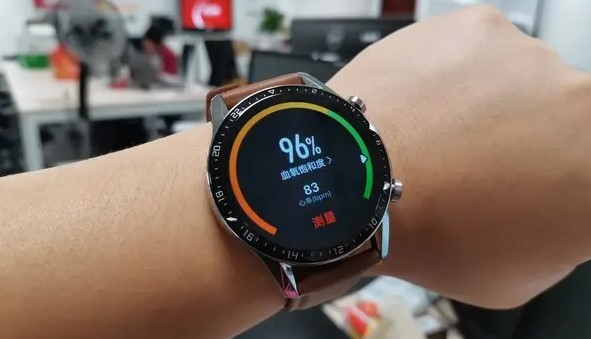 华为WATCH 3 Pro new测量血氧饱和度方法